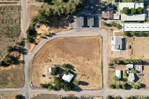 A home in Reedley