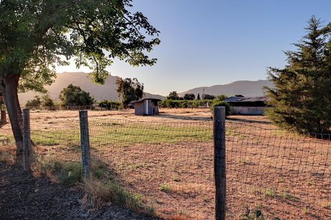 A home in Reedley