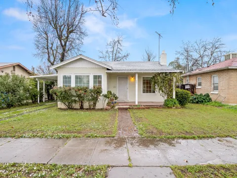 321 S K Street, Madera, CA 93637 - MLS#: 626085