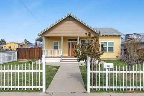 605 E Polk Street, Coalinga, CA 93210 - MLS#: 626508