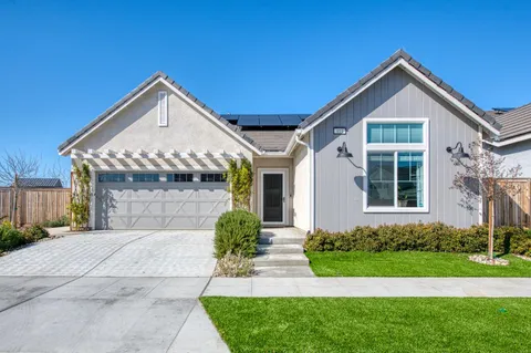 811 Windmill Avenue, Clovis, CA 93619 - MLS#: 629325