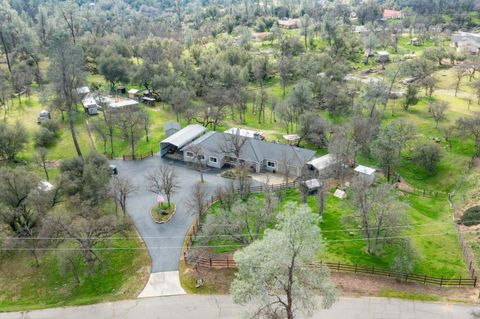 A home in Coarsegold