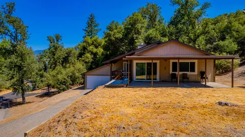 41243 Pamela Place, Oakhurst, CA 93644 - MLS#: 617481