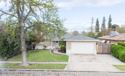 4233 E Buckingham Way, Fresno, CA 93726 - MLS#: 627940
