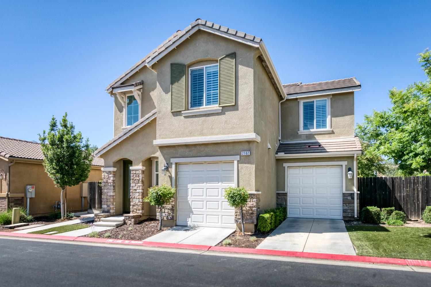 2102 E Makenna Drive - Photo 2