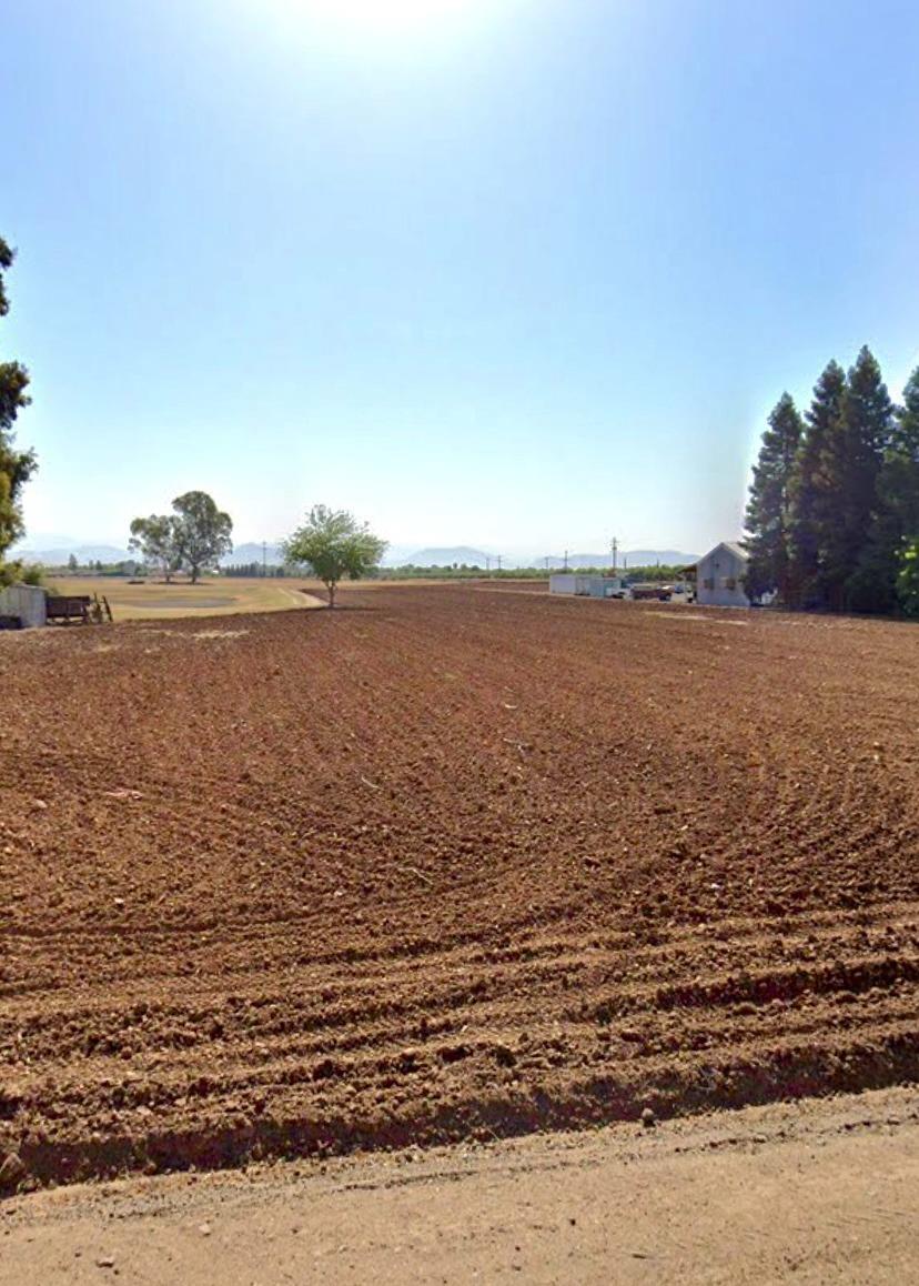 4588 N Mccall Avenue