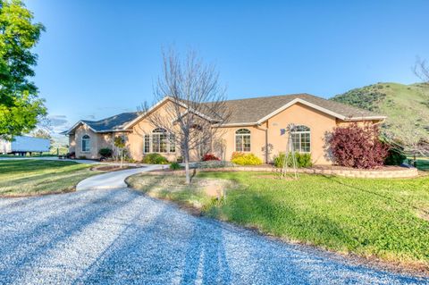 A home in Sanger