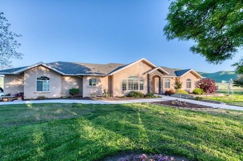 A home in Sanger