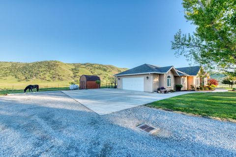 A home in Sanger