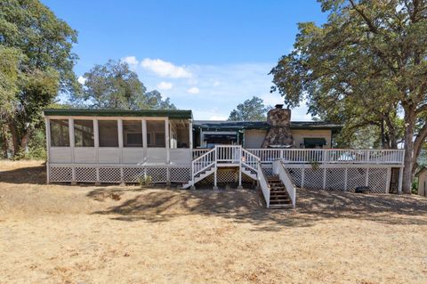 A home in Oakhurst