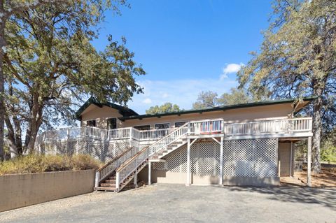 A home in Oakhurst