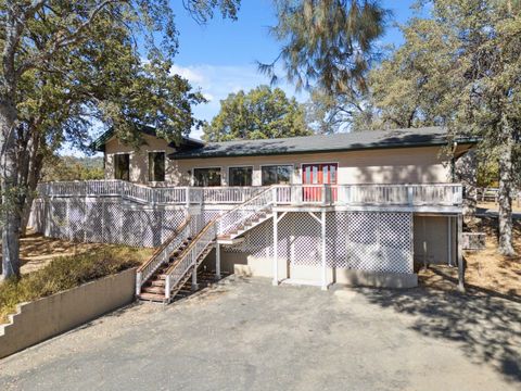 A home in Oakhurst