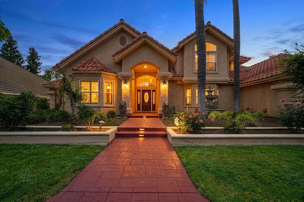 10111 N Spanish Bay Drive - Photo 2