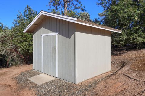 A home in Mariposa