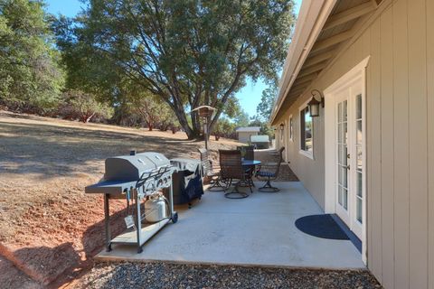 A home in Mariposa