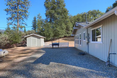 A home in Mariposa