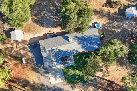 A home in Mariposa