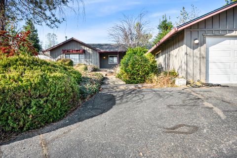 A home in Oakhurst