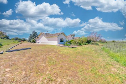 A home in Madera