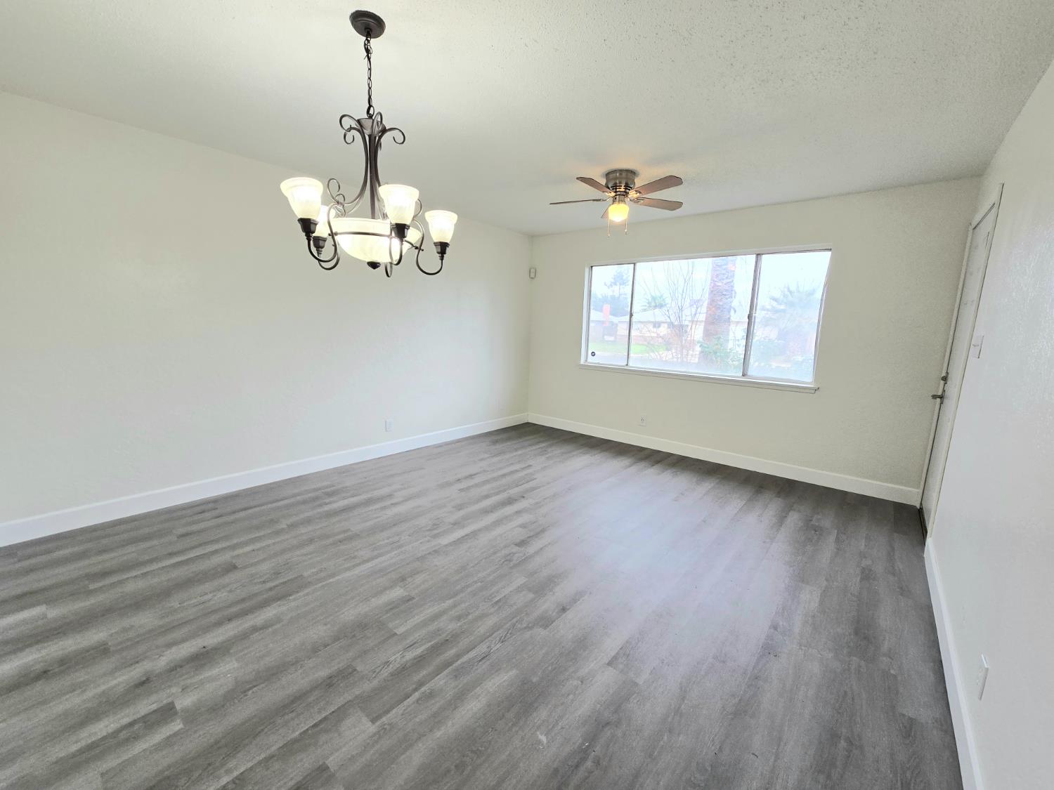 424 W Rialto Avenue - Photo 3