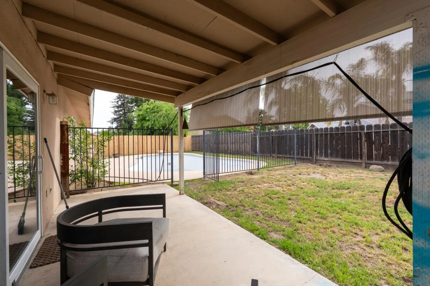 Clovis, California 93612, United States, 3 Bedrooms Bedrooms, ,2 BathroomsBathrooms,Residential,Active,117690