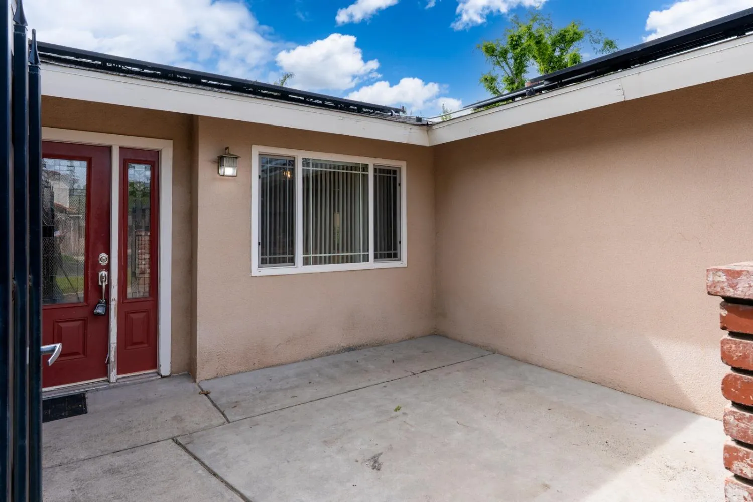 Clovis, California 93612, United States, 3 Bedrooms Bedrooms, ,2 BathroomsBathrooms,Residential,Active,117690