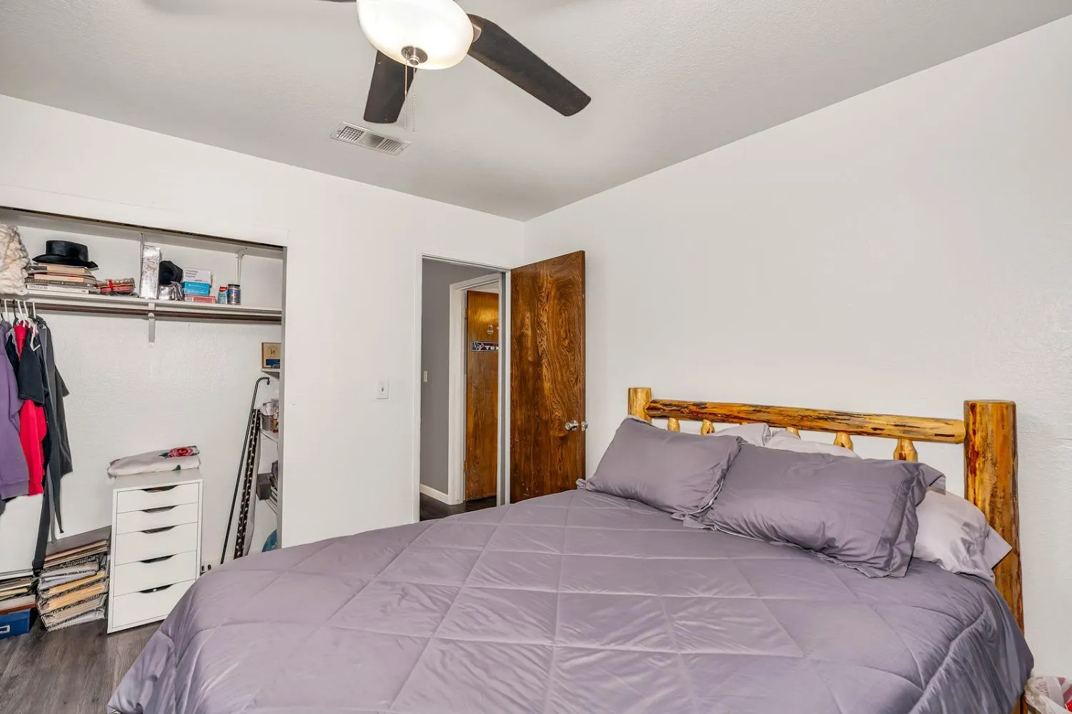 Clovis, California 93612, United States, 3 Bedrooms Bedrooms, ,2 BathroomsBathrooms,Residential,Active,117690