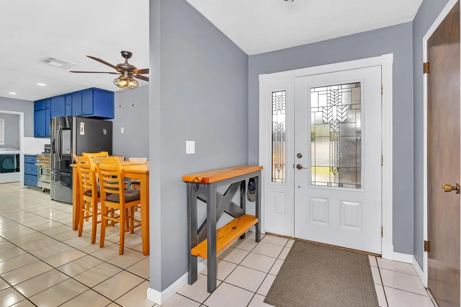 Clovis, California 93612, United States, 3 Bedrooms Bedrooms, ,2 BathroomsBathrooms,Residential,Active,117690