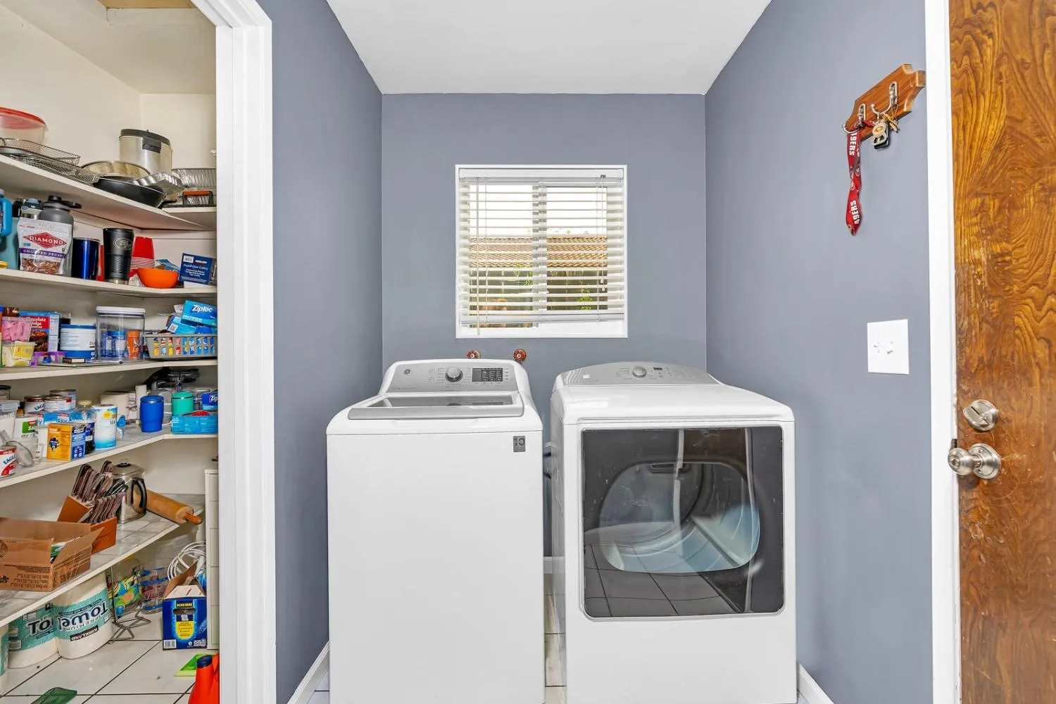 Clovis, California 93612, United States, 3 Bedrooms Bedrooms, ,2 BathroomsBathrooms,Residential,Active,117690