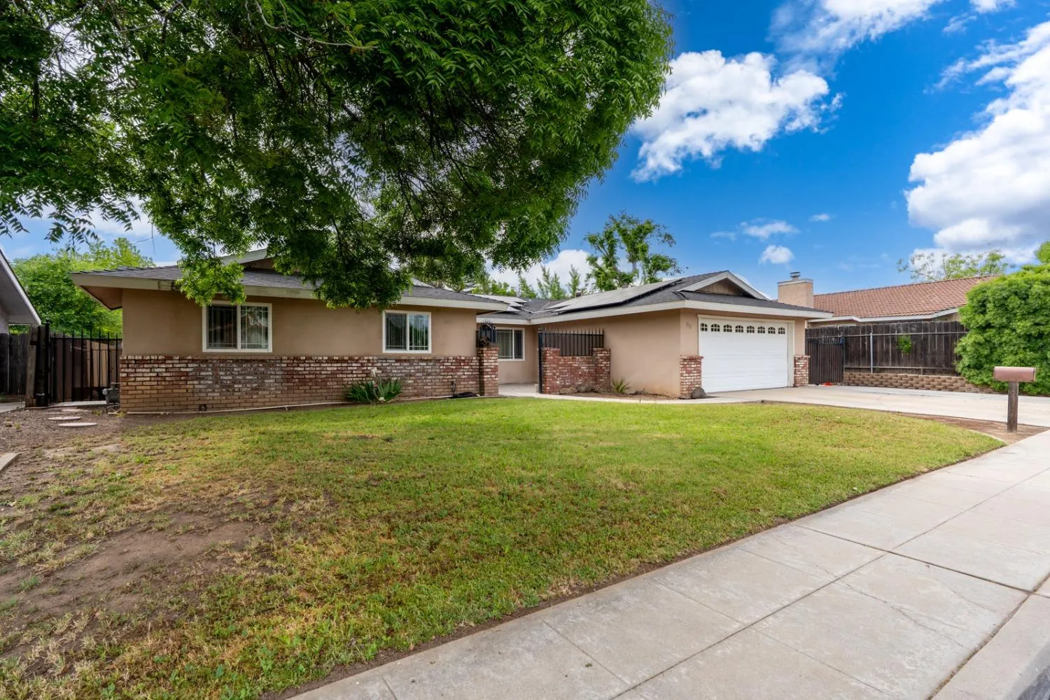 Clovis, California 93612, United States, 3 Bedrooms Bedrooms, ,2 BathroomsBathrooms,Residential,Active,117690