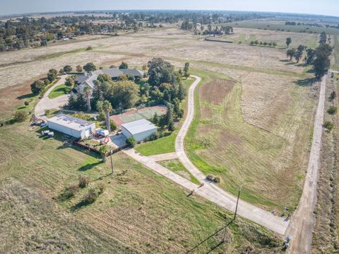 0 0000 E Copper Avenue Clovis CA 93619