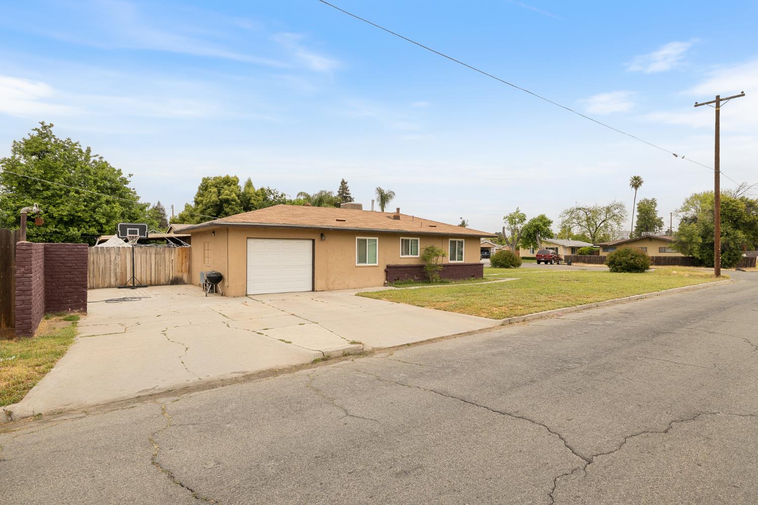 4715 E Princeton Avenue - Photo 2