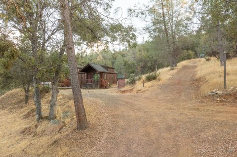 A home in Mariposa