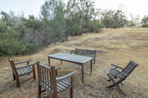 A home in Mariposa