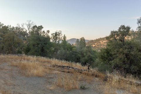 A home in Mariposa