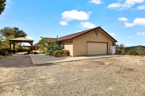 A home in Coarsegold