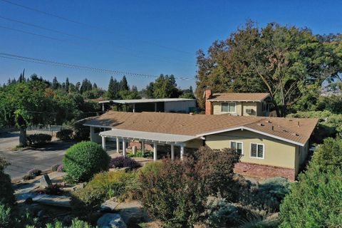 A home in Reedley