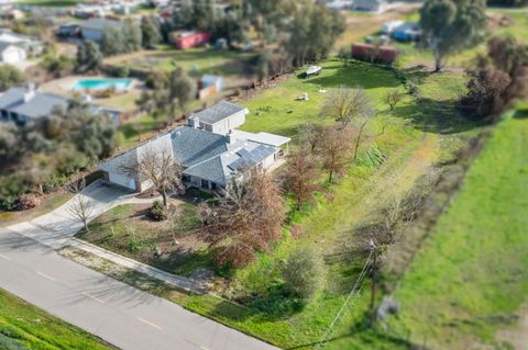 A home in Madera