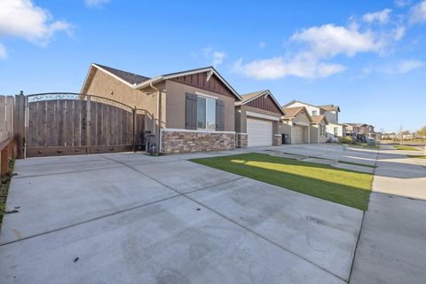 A home in Visalia