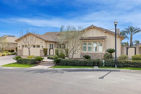 2079 E Bluff View Drive, Fresno, CA 93730 - MLS#: 628835