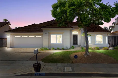 1801 E Omaha Avenue, Fresno, CA 93720 - MLS#: 630315