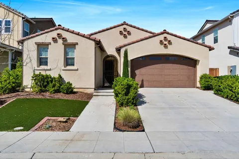 385 Fir Street W, Madera, CA 93636 - MLS#: 627783