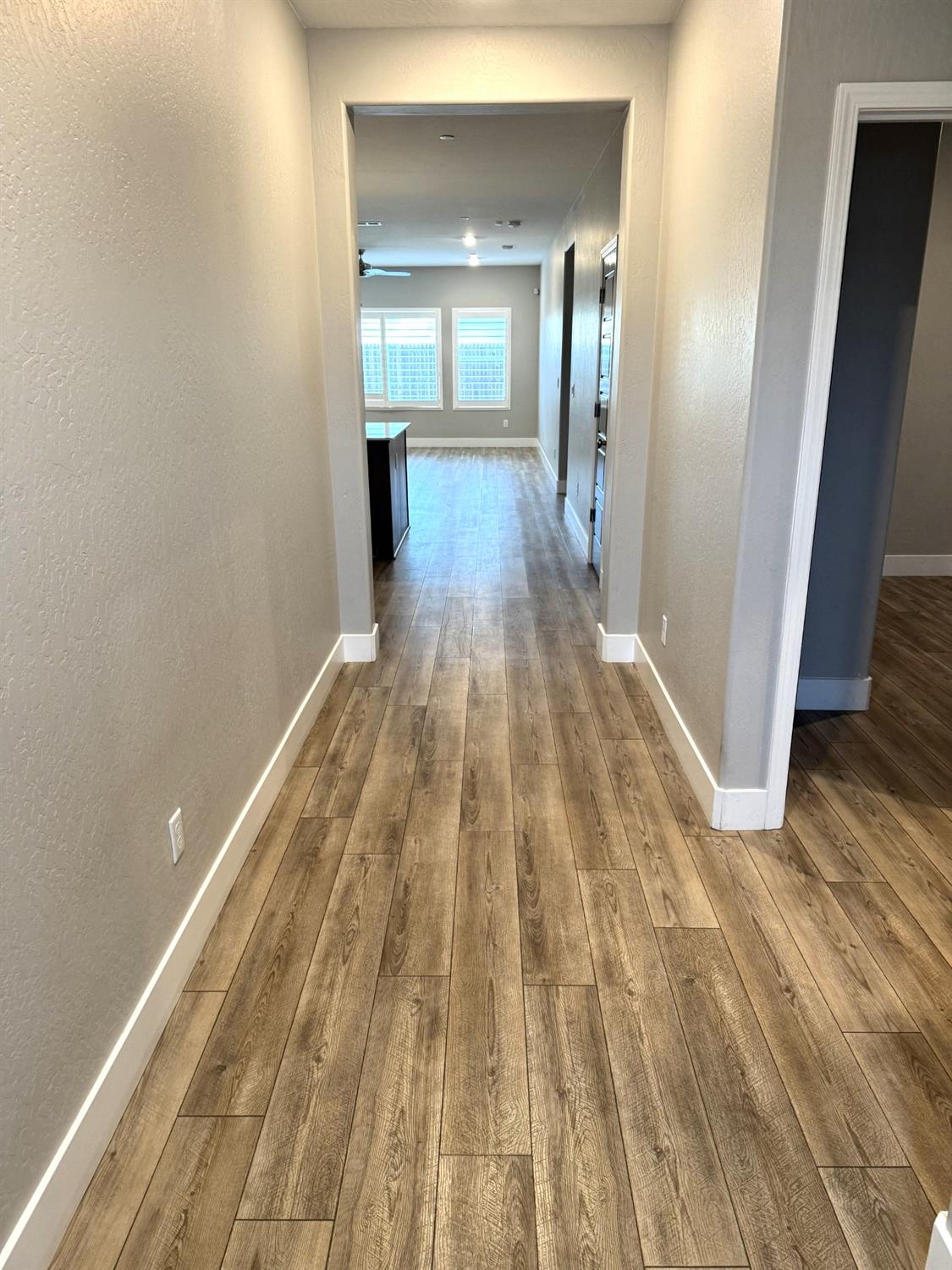 5123 N San Clemente Avenue - Photo 3