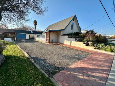 A home in Coalinga