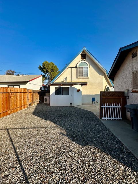 A home in Coalinga