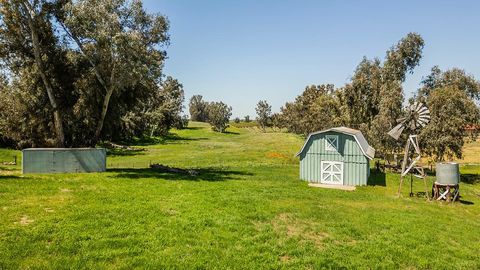 A home in Reedley