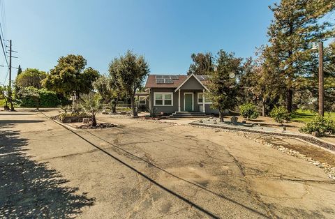 A home in Reedley