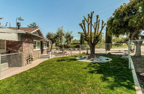 A home in Reedley