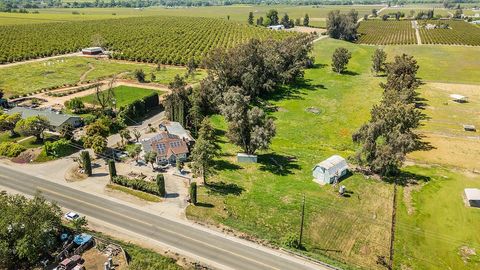 A home in Reedley