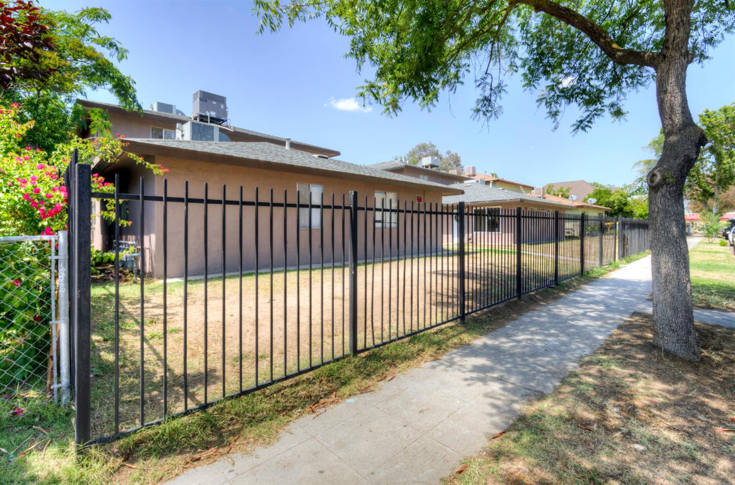 435 N Valeria Street - Photo 4